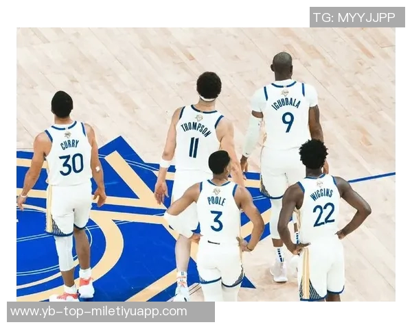 追梦赛后与老队友维金斯亲切交流库里与巴黎奥运队友阿德巴约畅谈未来